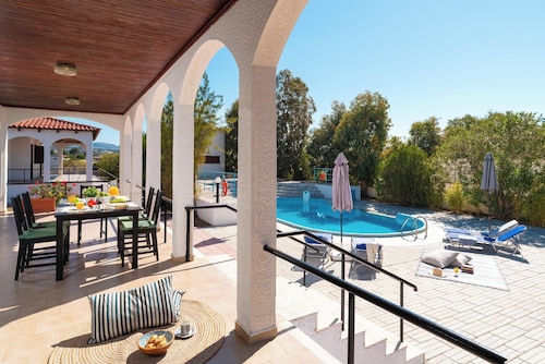 Villas Mina and Studios