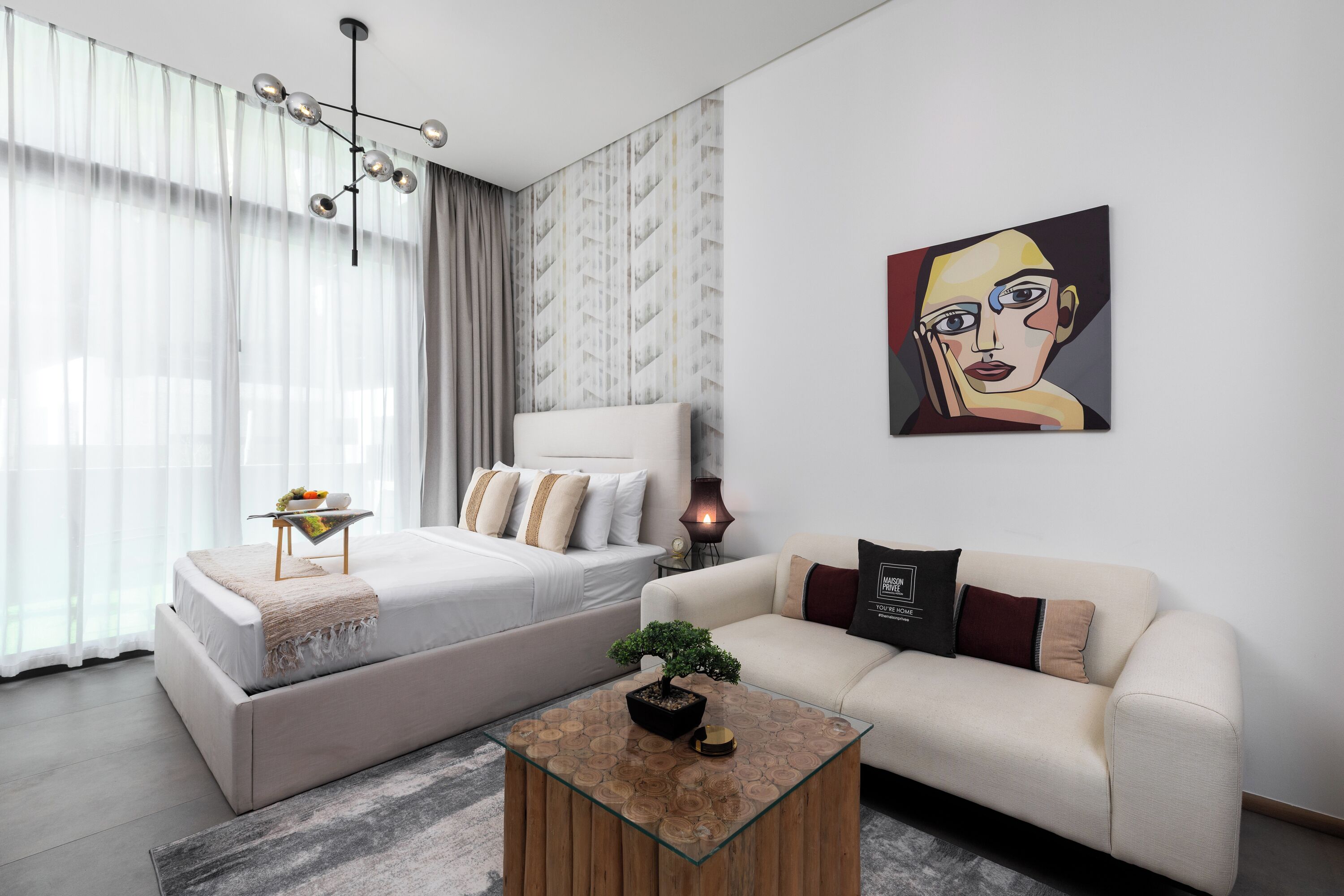 Estúdio luxo, para não fumantes | Cofres nos quartos, cortinas blackout, Wi-Fi de cortesia, roupa de cama