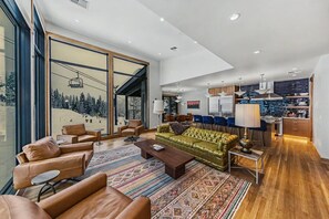 TV, fireplace, offices
