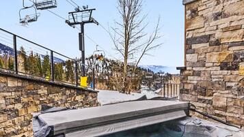 Bain à remous extérieur