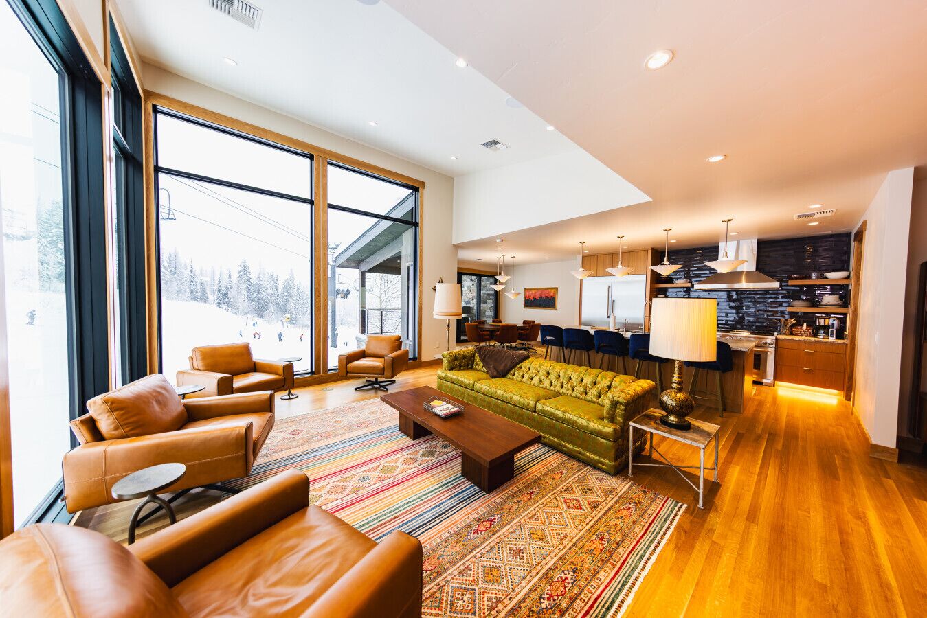 TV, fireplace, offices