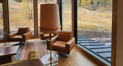 Ski In on Whitefish Mountain 3 BD 3BA Sleeps 12 Incredible SKI Access