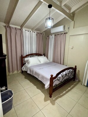 2 bedrooms, iron/ironing board, WiFi, bed sheets