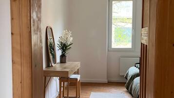 2 Schlafzimmer, Bügeleisen/Bügelbrett, Internetzugang, Bettwäsche