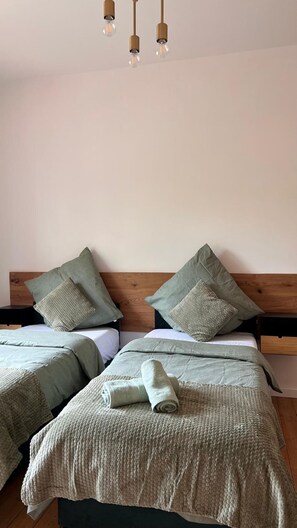 2 Schlafzimmer, Bügeleisen/Bügelbrett, Internetzugang, Bettwäsche