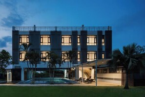 Unclassified image, 4 of 19, button - Shan Ban Bay By Riverinn (Pingtung)