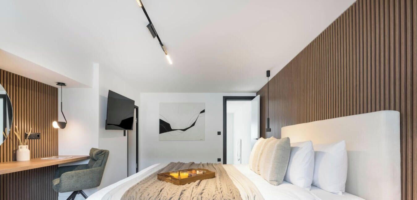 Desk, iron/ironing board, free WiFi, bed sheets