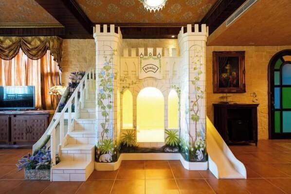 Cots/infant beds - Xin Yuan-My Dream Castle (Yilan)