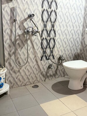 Family Double Room | Bathroom