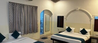 Crown Plaza Heritage