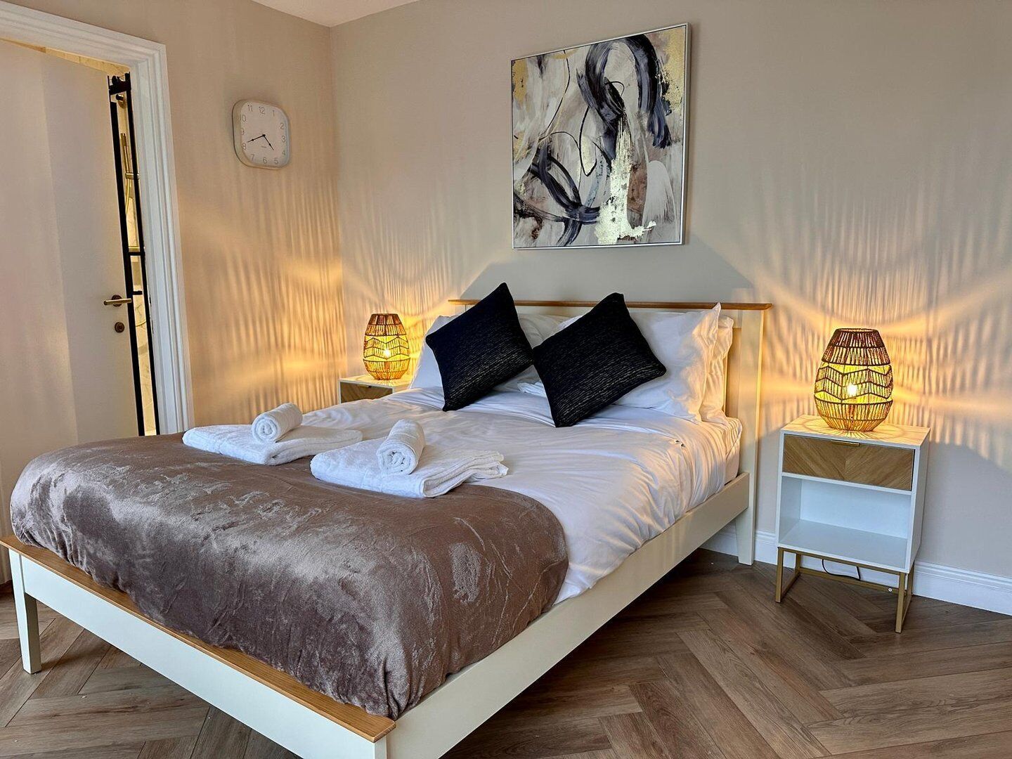 Apartment (Brighton City View 3-Bed Retreat) | 3 bedrooms, free WiFi