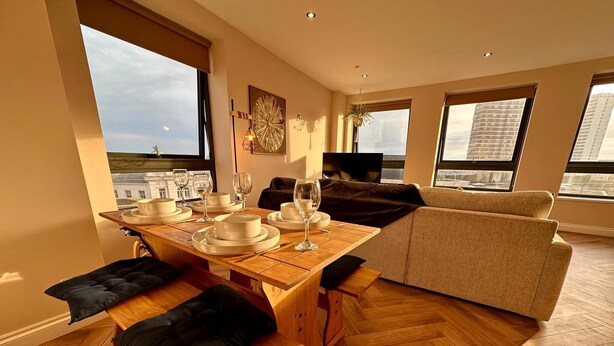 อพาร์ทเมนท์ (Brighton City View 3-Bed Retreat) | ห้องนั่งเล่น