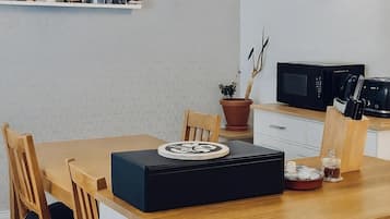 Căn hộ (Reading Retreat – 1 Bed with Privat) | Khu ăn uống