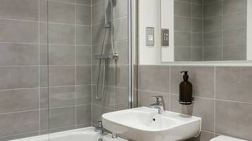 Apartment (Reading Retreat – 1 Bed with Privat) | Bathroom