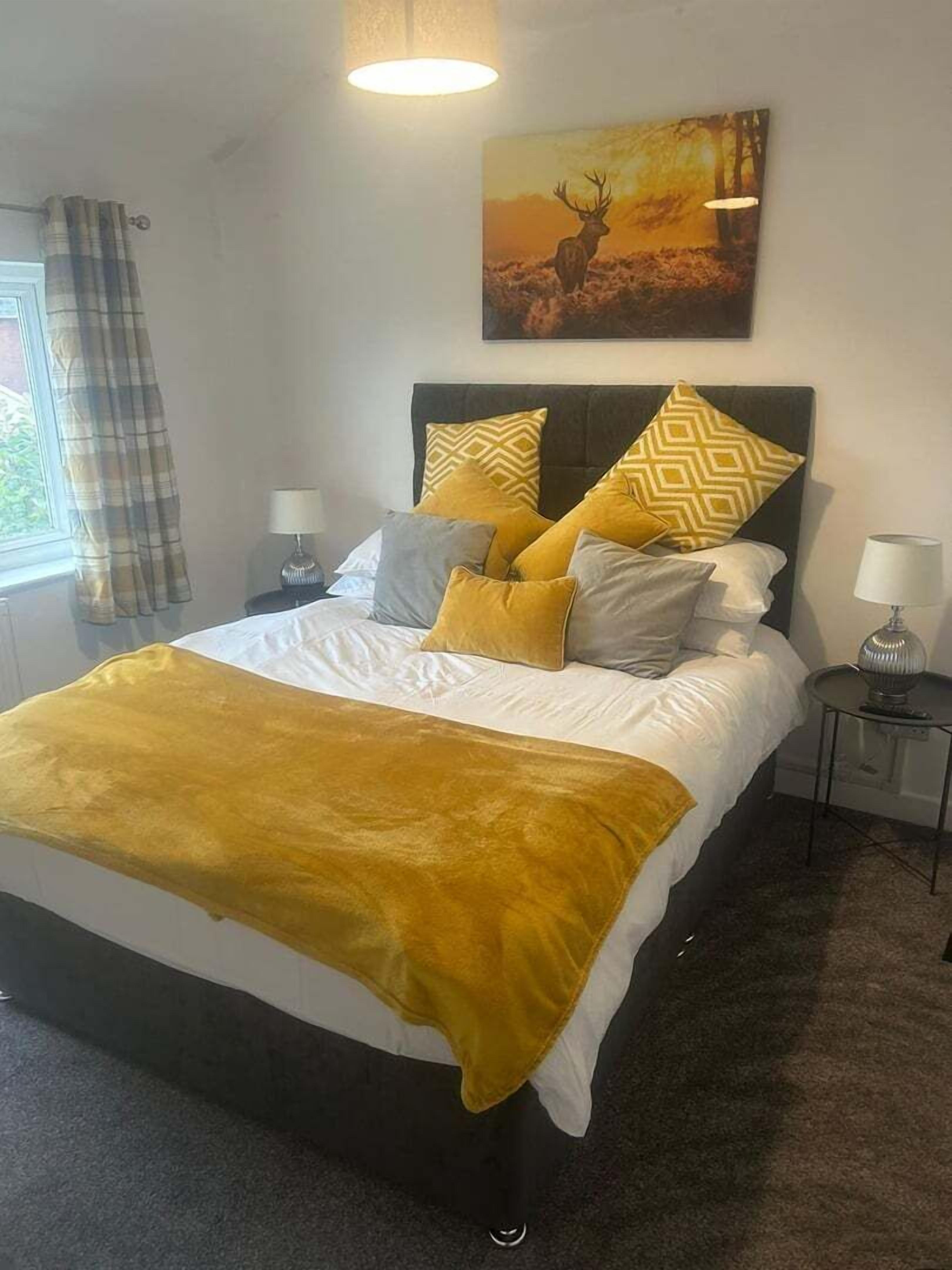 House (Spacious 2BR House with Sofa Bed & Pa)