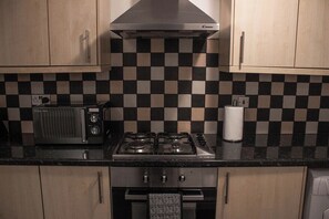 Exterior - Family-friendly 3-bed House in Swansea (Swansea)