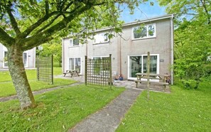 Exterior - Atlantic Reach Cozy 2-bed With Parking (St. Columb Major)