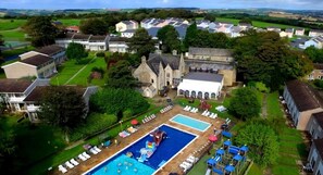 Exterior - Atlantic Reach Cozy 2-bed With Parking (St. Columb Major)