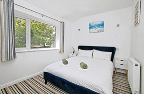 Nhà (Atlantic Reach – Cozy 2-Bed with Pa) | 2 phòng ngủ, truy cập Internet không dây miễn phí 
