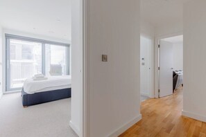 Exterior - Stylish 2 Bed Flat in Battersea - Private Balcony (London)