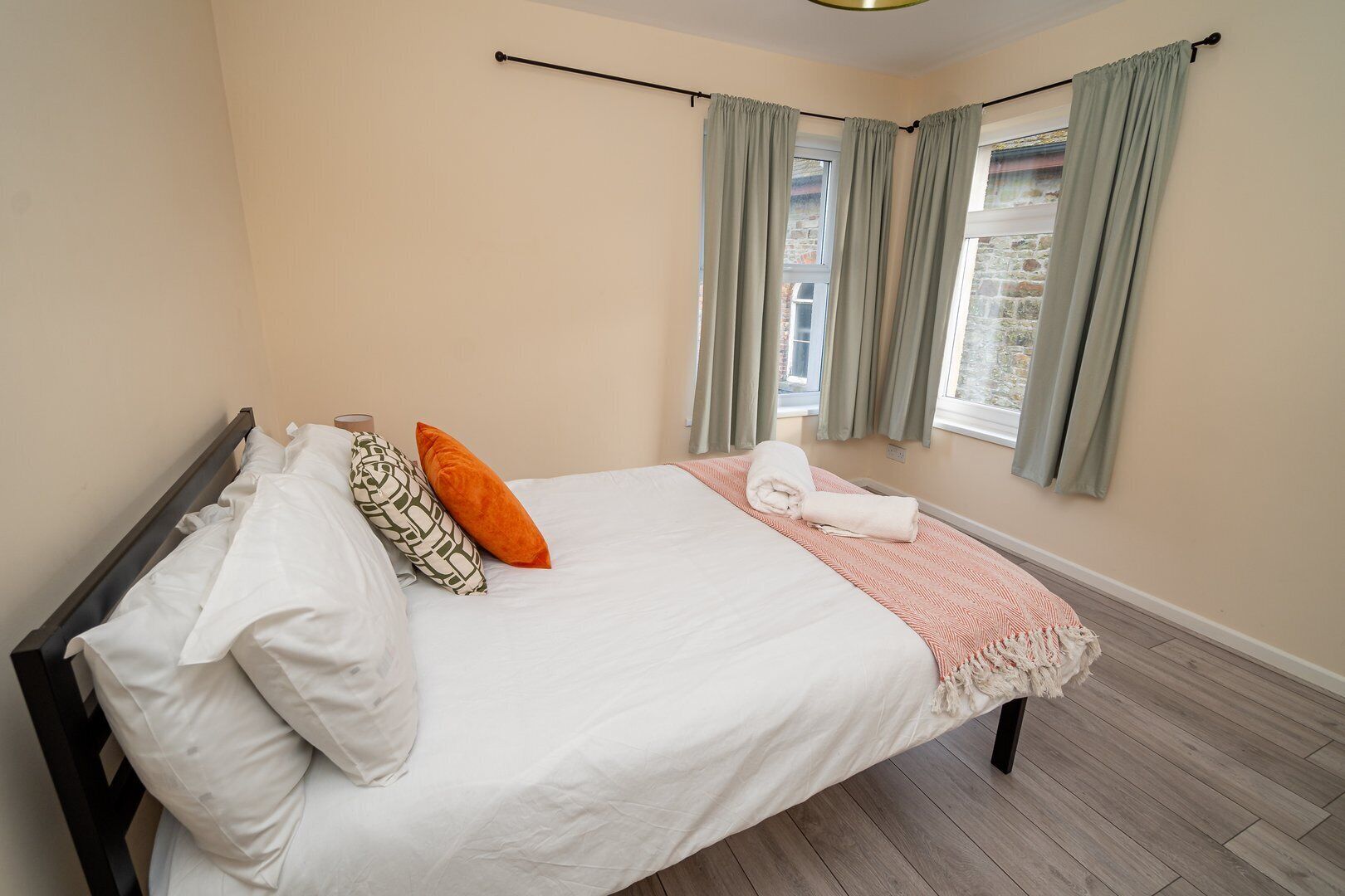 5 bedrooms, free WiFi