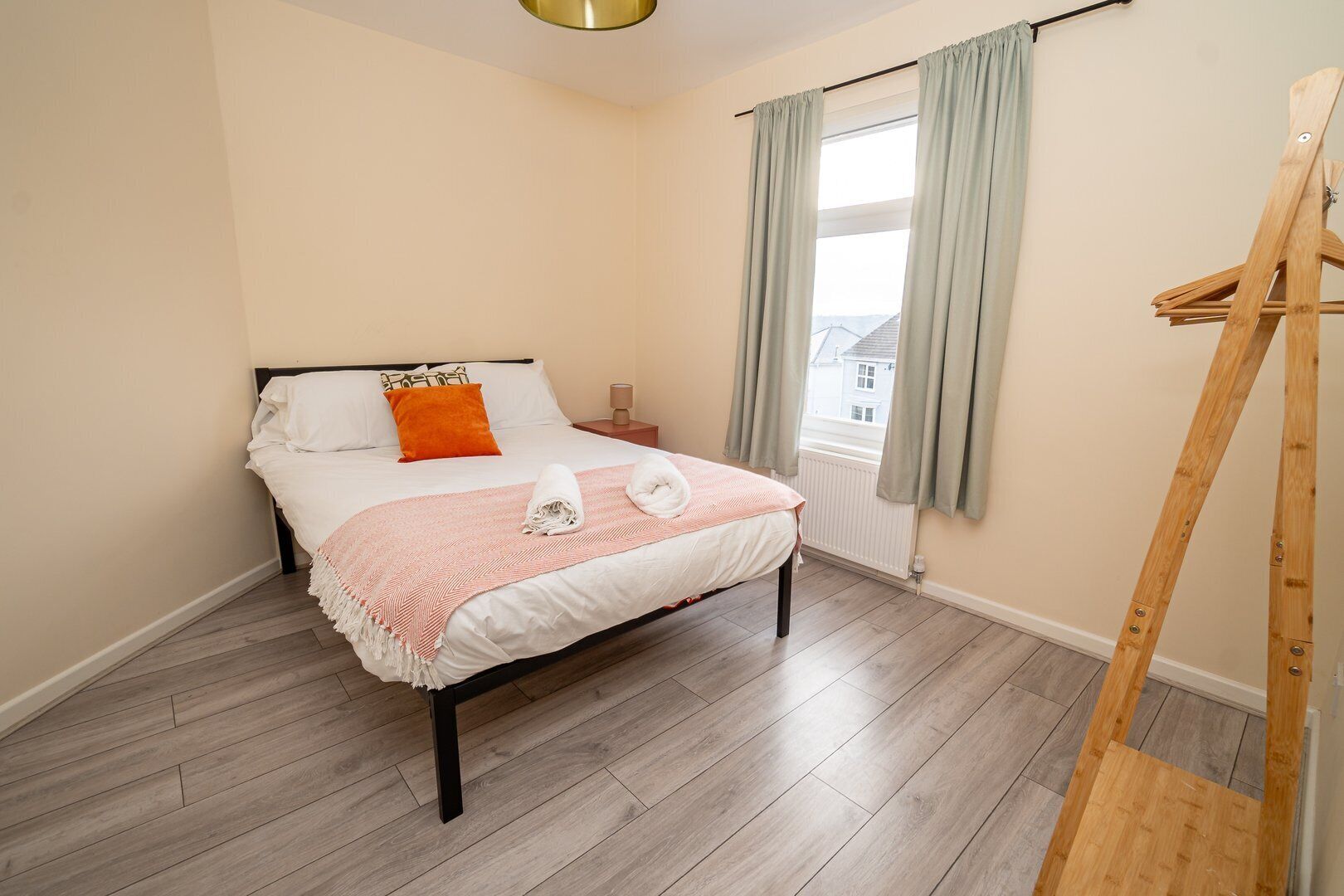 Casa (Family & Group Stay – 5-Bed Home, P) | 5 quartos, Wi-Fi de cortesia