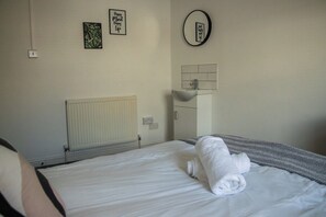 House (City Centre 6-Bed Swansea Getaway) - City Centre 6-bed Swansea Getaway (Swansea)