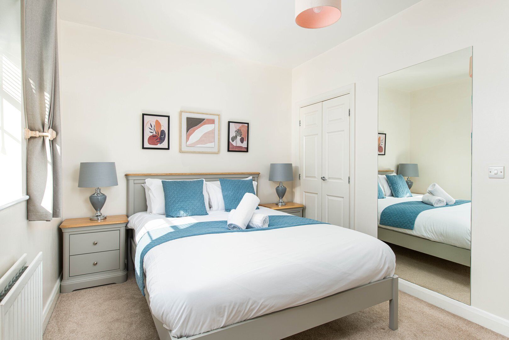 Ferienhaus (Seaview 2-Bed with Private Parking, P) | 2 Schlafzimmer, kostenloses WLAN