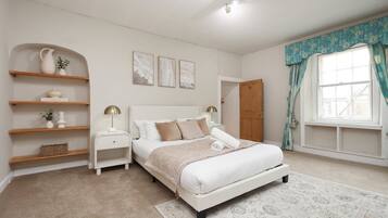 Apartment (Spacious 3BR Flat in Cowbridge Centre) | 3 bilik tidur, Wi-fi percuma