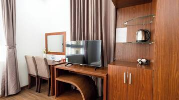 Double Room, City View | Free WiFi, bed sheets