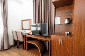 Familien-Doppelzimmer, Stadtblick | Wohnbereich