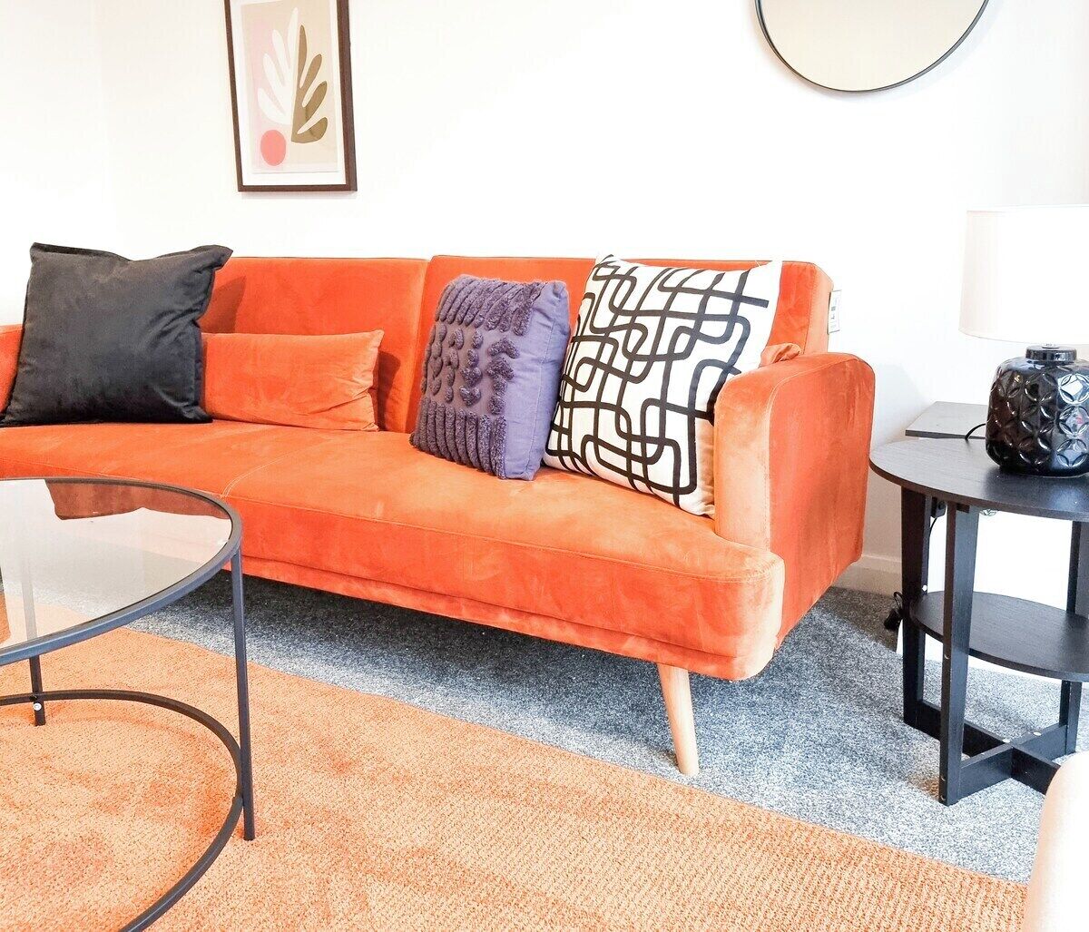 Ferienhaus (Spacious 3 Bed Home in the heart of S) | Wohnzimmer | Flachbildfernseher