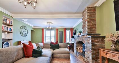 The Family Nest Swansea 4 Bedroom Retreat