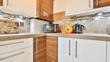 Hus (The Family Nest – Swansea 4 Bedroom) | Eget kök