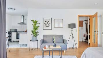 Bügeleisen/Bügelbrett, WLAN, Bettwäsche