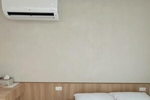 Room - Muzheng Rock Hall (Chiayi County)