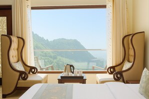 Superior Double Room, Valley View | Balcony