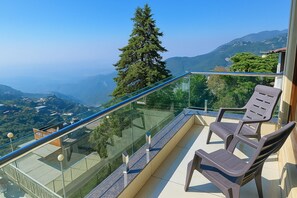 Superior Double Room, Valley View | Balcony view