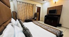 Deluxe Room | Free WiFi