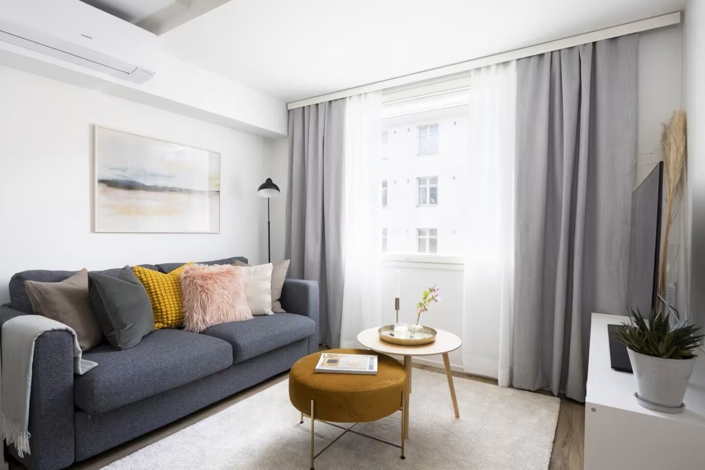 إطلالة الغرف ة