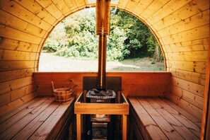Sauna, hot tub, hot stone massages, deep-tissue massages - Domaine de cozance (Anjou)
