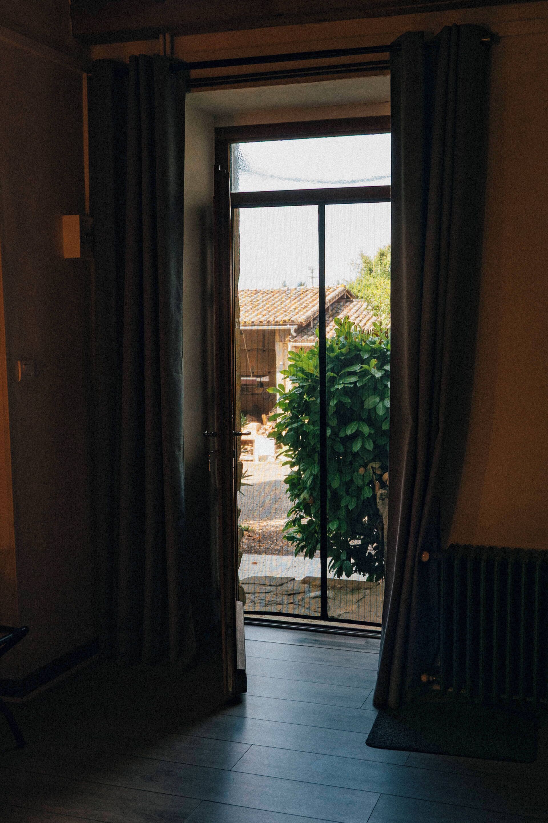 Comfort Triple Room | Blackout drapes, soundproofing, iron/ironing board, free WiFi