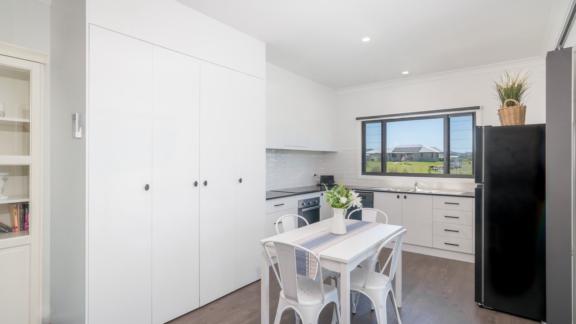 ميكروويف، فرن، موقد طهي مسطح، غسالة أطباق