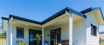 Tranquil Country Escape with Scenic Views