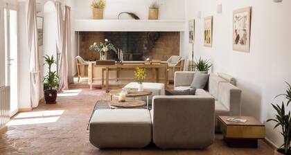 Exclusive Country Villa · Ideal for Large Groups, Families & Events