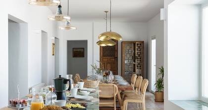 Exclusive Cortijo in Dehesa. Perfect for families and groups