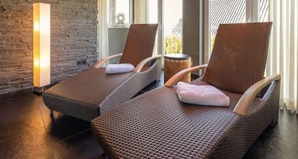 Vacation home Rubin - Modern vacation home with 3 bedrooms, fireplace and sauna -