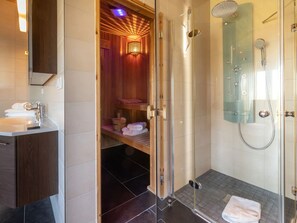 Shower, towels - Vacation home Rubin - Modern vacation home with 3 bedrooms, fireplace and sauna - (Sagard)