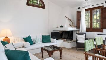 TV, lareira