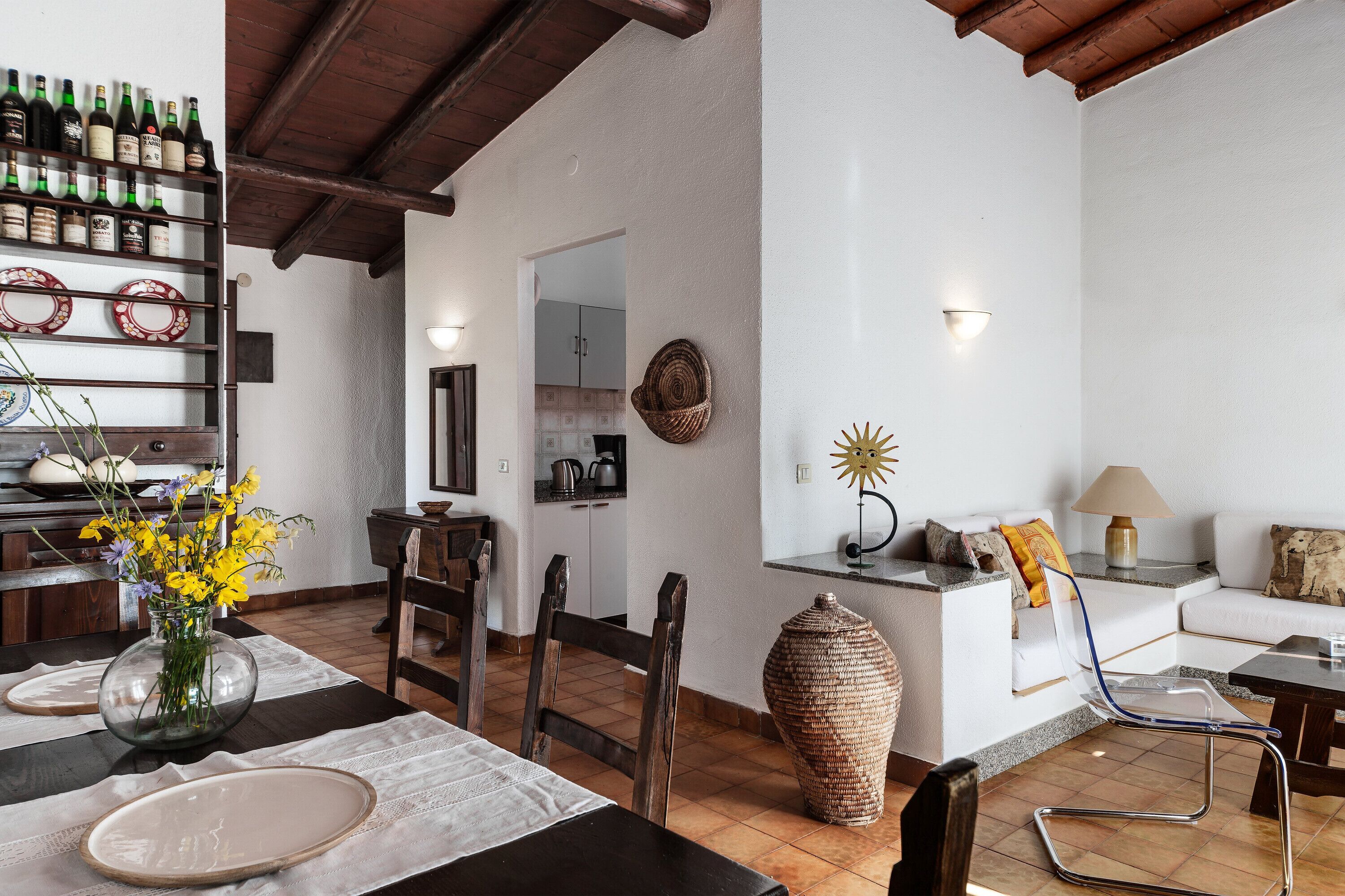 暖炉、ステレオ